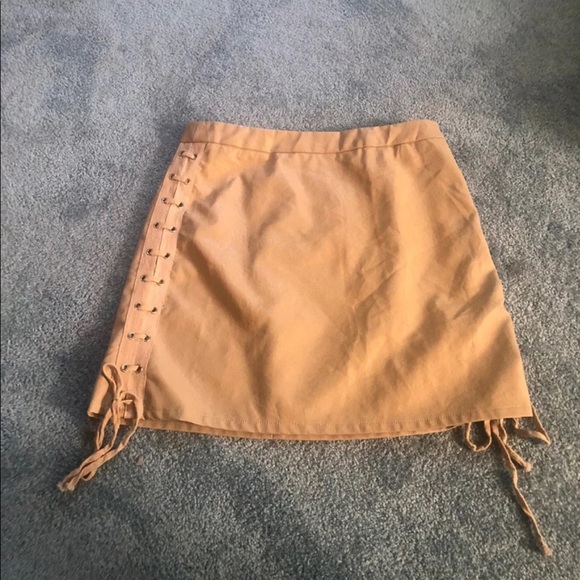 Fashion Nova Skirt - Picture 7 of 8
